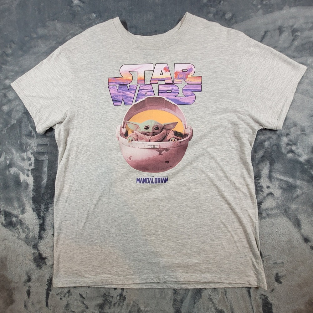 Star Wars The Mandalorian Baby Yoda Grogu Graphic‎ T-Shirt Gray Mens Medium
